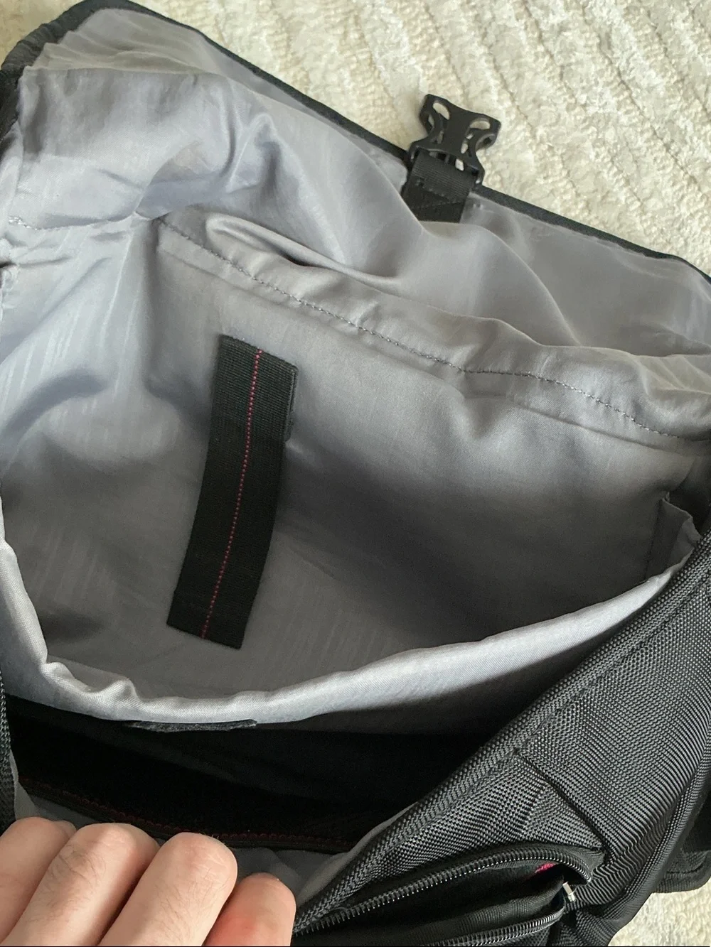 Samsonite Black Nylon Messenger Bag for Men